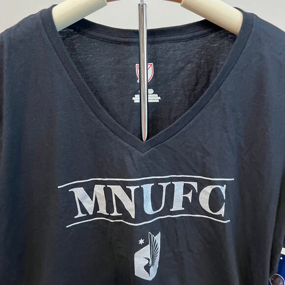 MN MLS  Women's United FC Black Short Sleeve T-Shirt - Size 2XL - NWT - Picture 3 of 7
